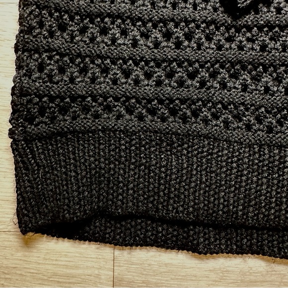 J BRAND / Flower Long-Sleeve Crochet Sweater / Black / Medium - Picture 7 of 9